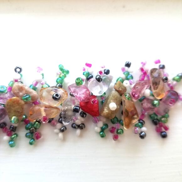 Handmade Beaded Bracelet Stones Pink Green Red - Picture 2 of 8